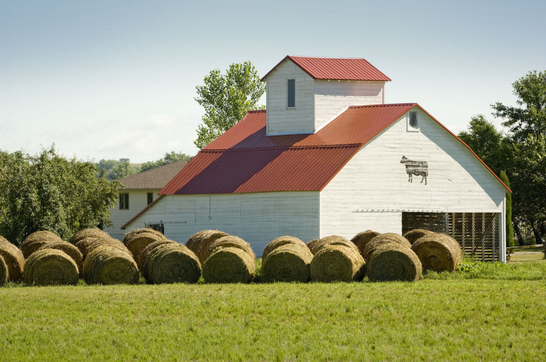 Barn west of Taylor